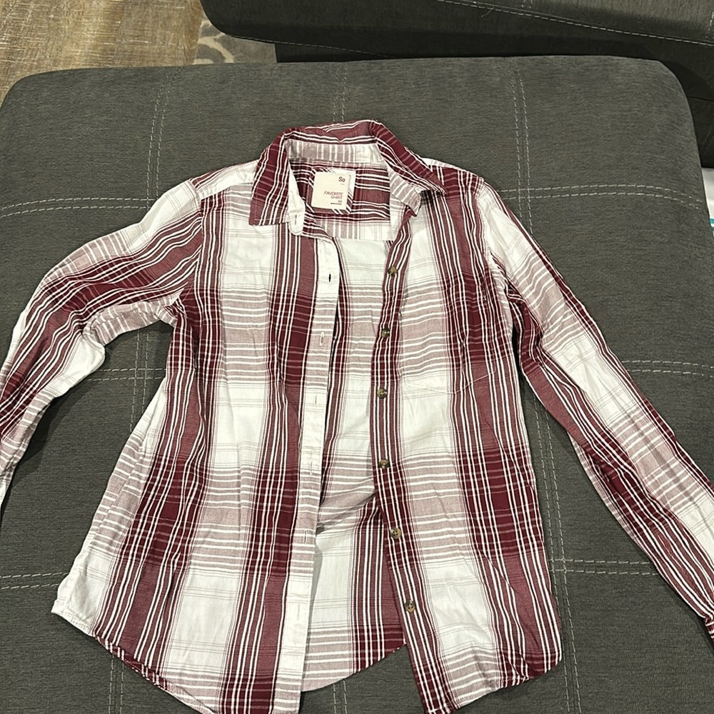 So flannel(burgundy and white)